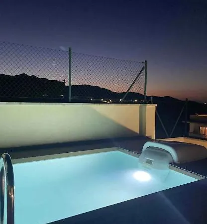 Atico Con Piscina Privada Y Zona Chill Out Apartment Sant Carles De La Rapita Exterior photo